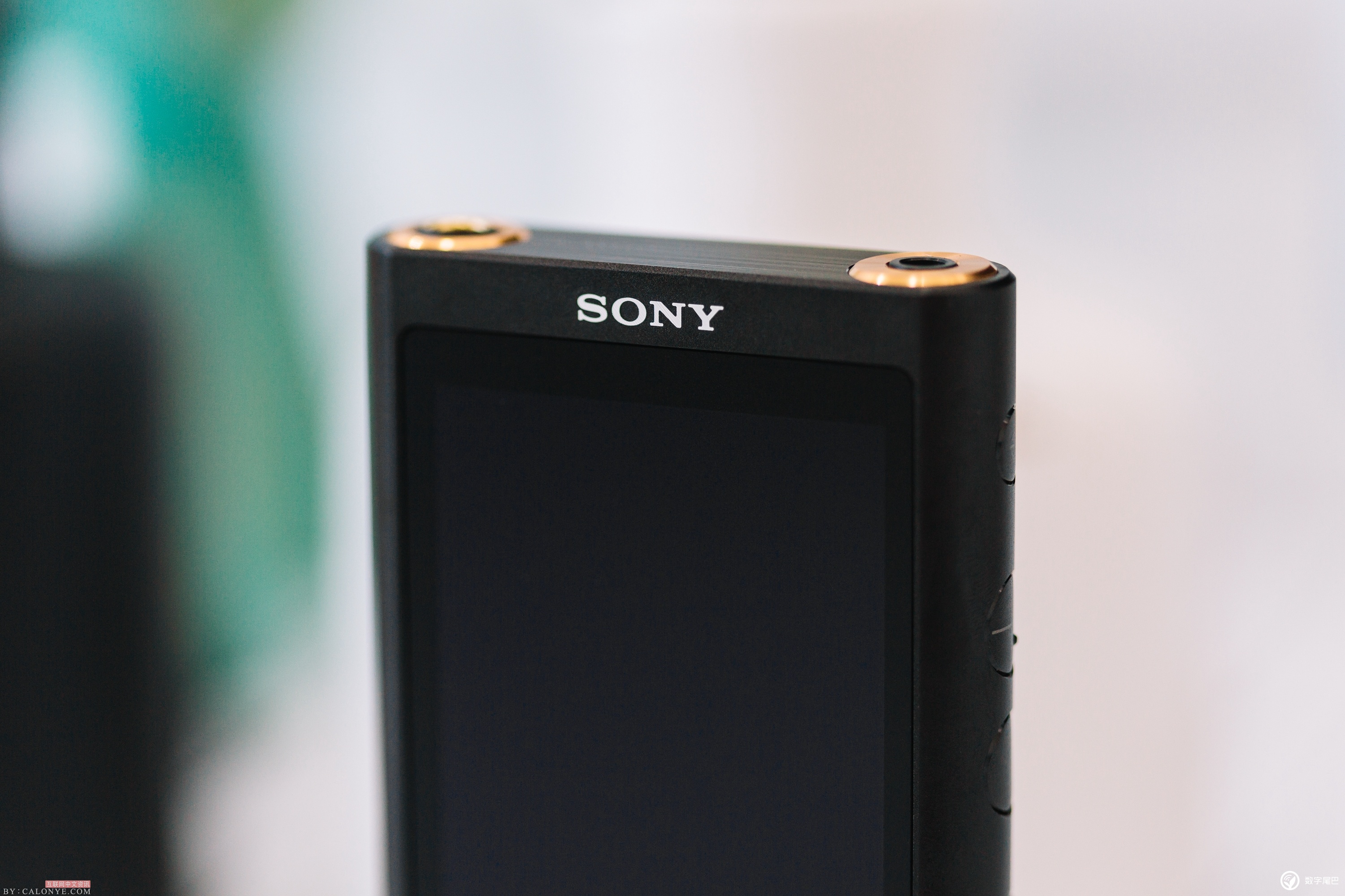 新晋的均衡之选，索尼 Walkman NW-ZX300A 开箱 - 第3张  | CALONYE.COM